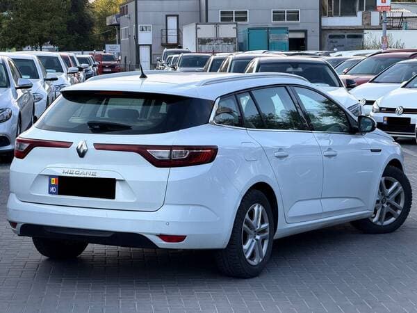 2017 Renault Megane — Miniatură 3