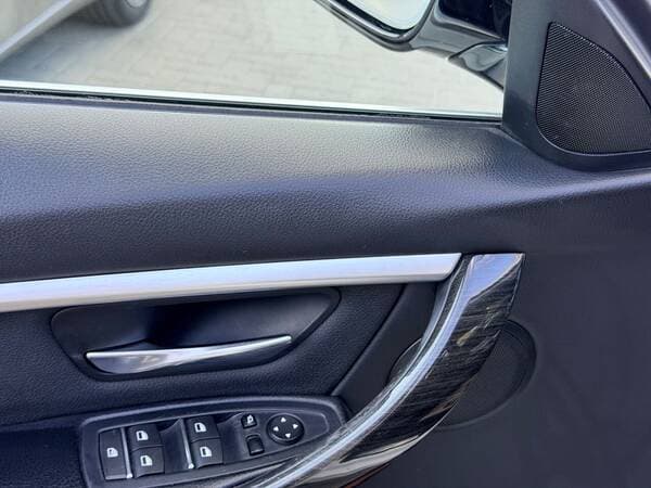 BMW 330E 2017 — Миниатюра 13