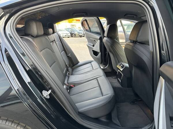 BMW 520 2024 — Миниатюра 19