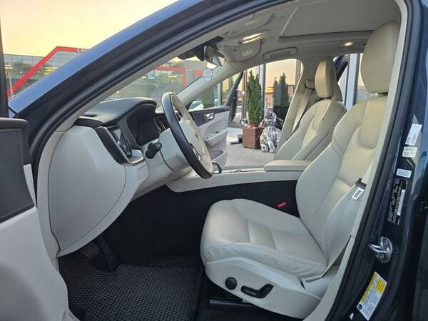 Volvo XC 60 2023 — Миниатюра 7