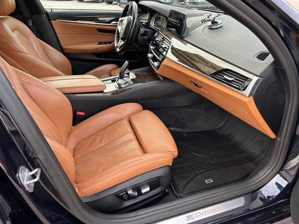 BMW 530e 2018 — Миниатюра 7