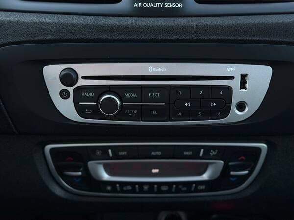 Renault Scenic 2012 — Миниатюра 14