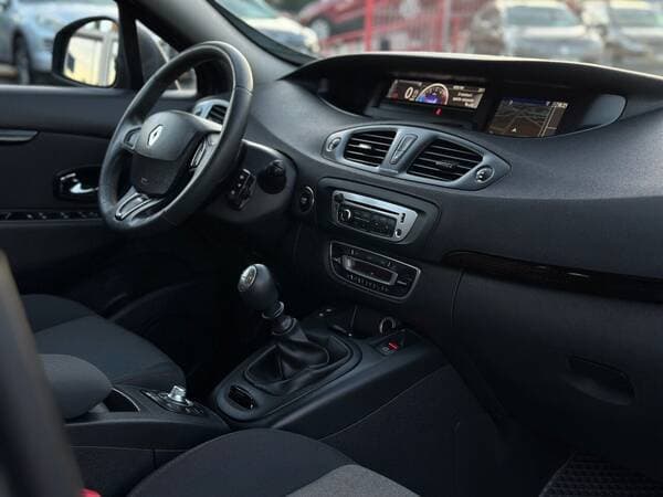Renault Scenic 2012 — Миниатюра 8
