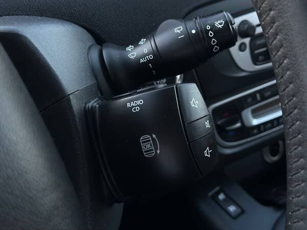 Renault Scenic 2012 — Миниатюра 10