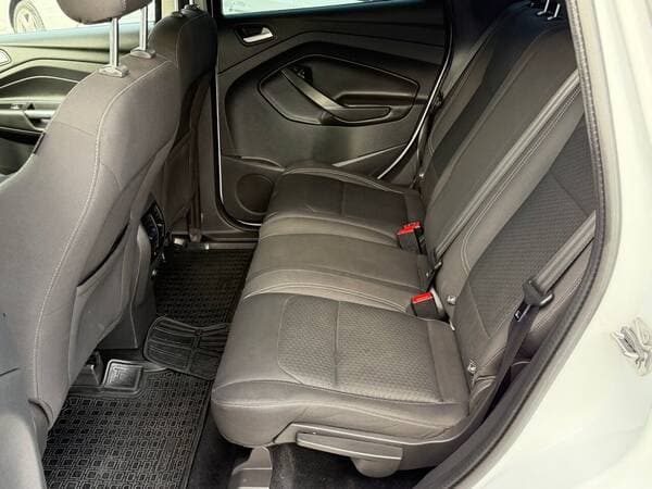 2017 Ford Kuga — Miniatură 15