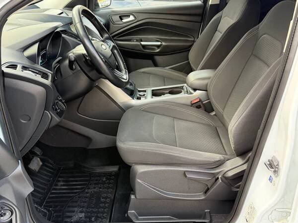 2017 Ford Kuga — Miniatură 5
