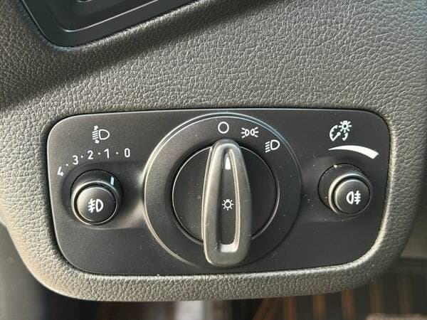 2017 Ford Kuga — Miniatură 14