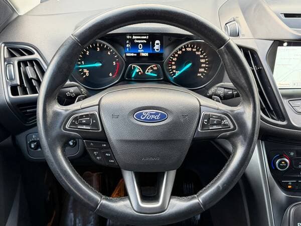 2017 Ford Kuga — Miniatură 8