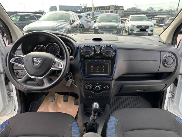 Dacia Lodgy 2022 — Миниатюра 7