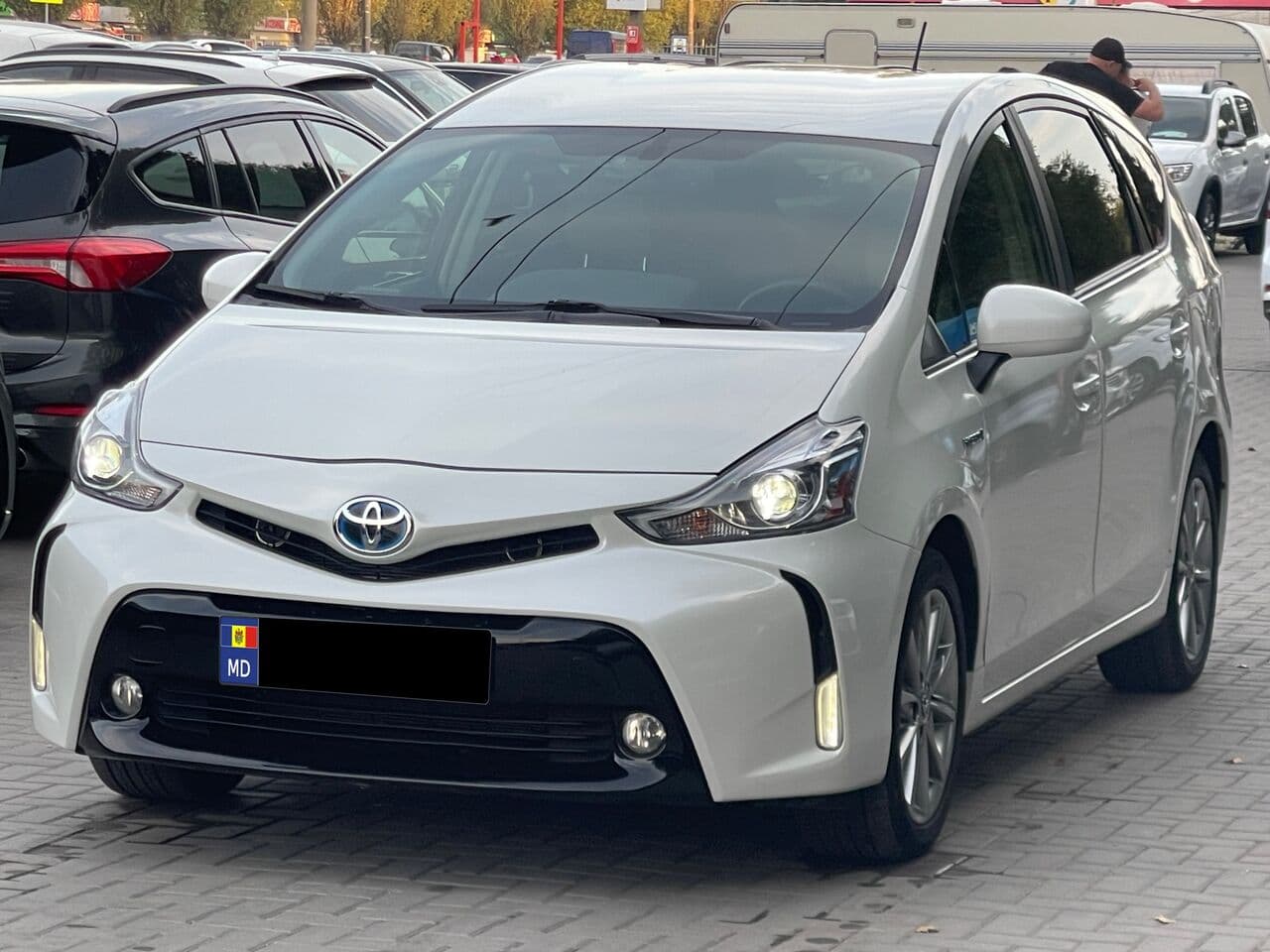 Toyota Prius V