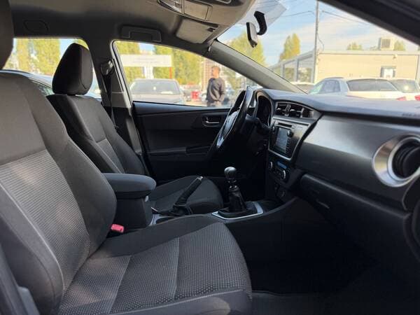 Toyota Auris 2014 — Миниатюра 6