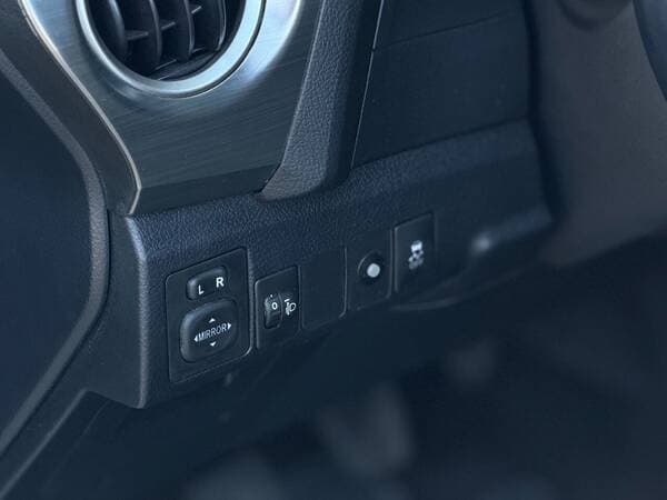 Toyota Auris 2014 — Миниатюра 13