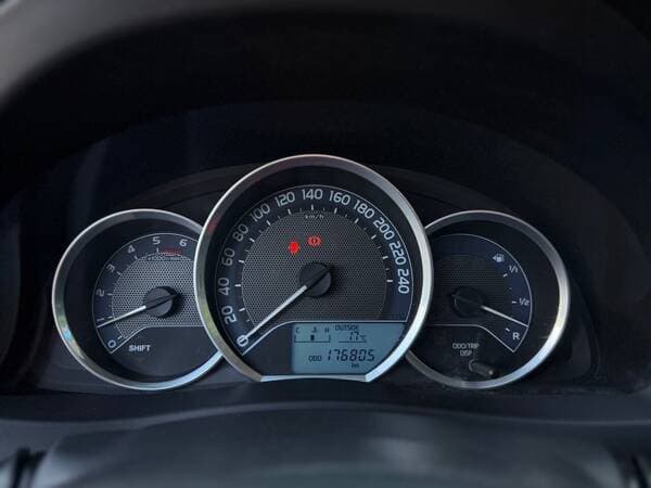 Toyota Auris 2014 — Миниатюра 17