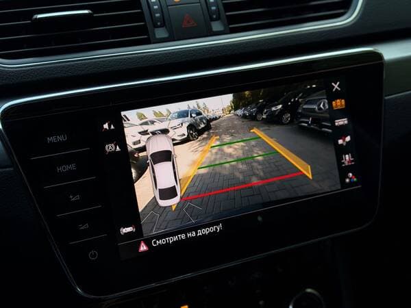 Skoda Superb 2019 — Миниатюра 10
