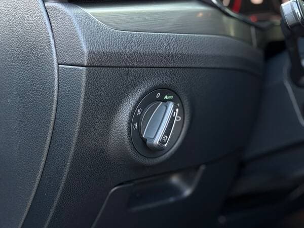 Skoda Superb 2019 — Миниатюра 13