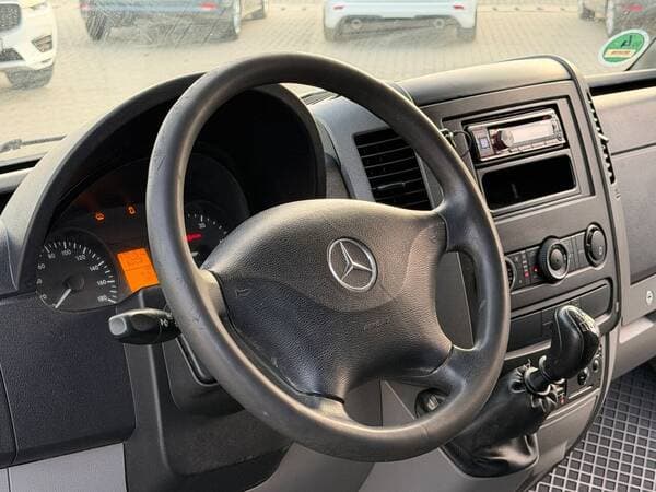 2012 Mercedes Sprinter — Miniatură 7