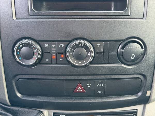 2012 Mercedes Sprinter — Miniatură 9
