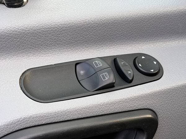 2012 Mercedes Sprinter — Miniatură 12