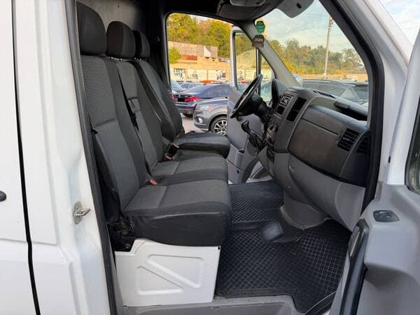 2012 Mercedes Sprinter — Miniatură 5