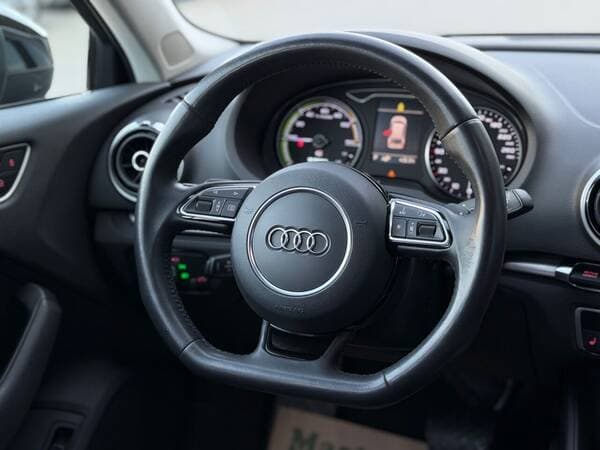 2015 Audi A3 E-tron — Miniatură 10