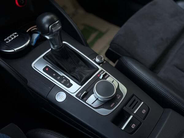 2015 Audi A3 E-tron — Miniatură 13