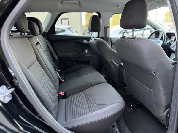 2017 Ford Focus — Miniatură 13