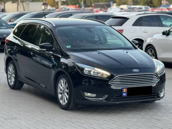 2017 Ford Focus — Miniatură 2