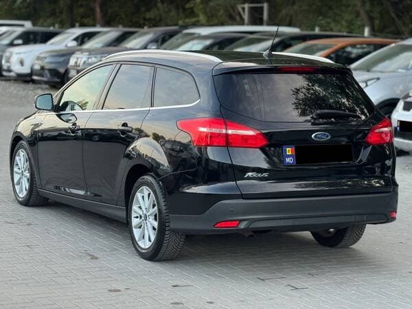 2017 Ford Focus — Miniatură 4