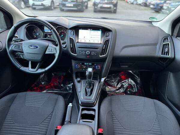 2017 Ford Focus — Miniatură 7