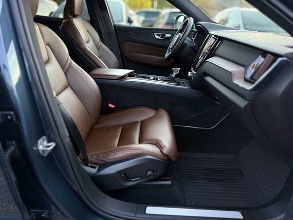 Volvo XC 60 2020 — Миниатюра 6