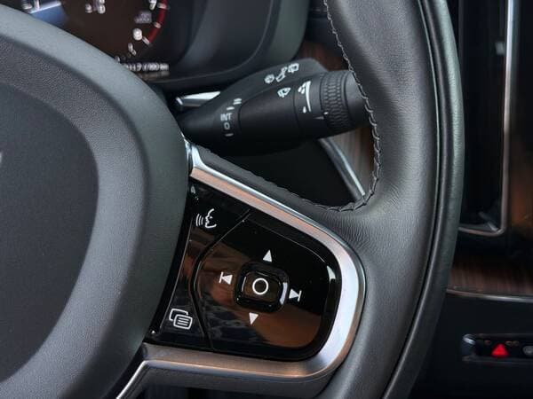 Volvo XC 60 2020 — Миниатюра 10