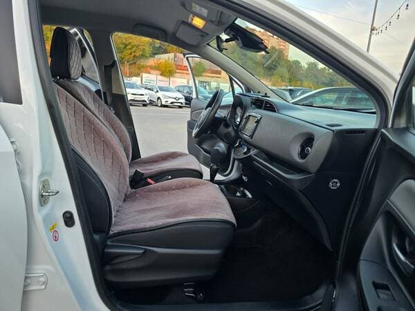 Toyota Yaris 2019 — Миниатюра 6