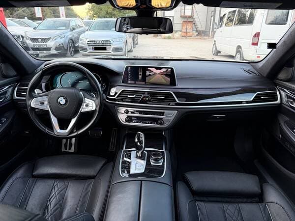 BMW 740e 2018 — Миниатюра 9