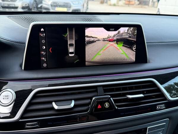 BMW 740e 2018 — Миниатюра 16