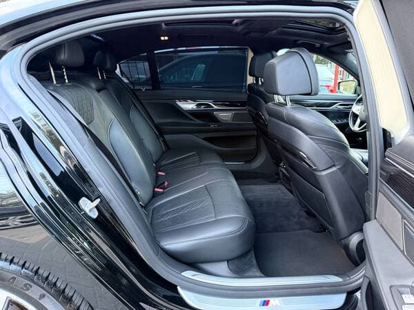 BMW 740e 2018 — Миниатюра 24
