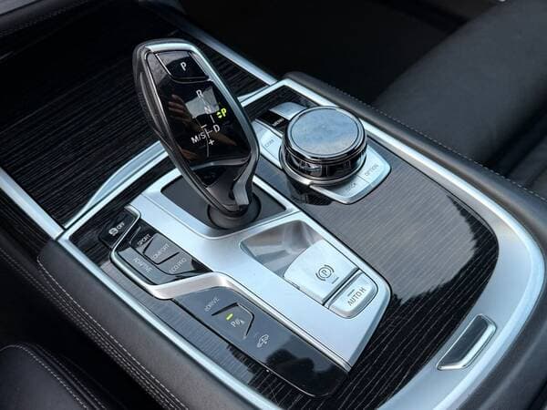 BMW 740e 2018 — Миниатюра 18