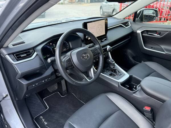 2023 Toyota Rav-4 — Miniatură 6