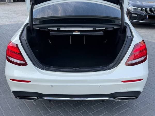 2017 Mercedes E 300 — Miniatură 22