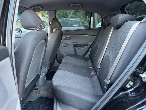 Kia Rio 2010 — Миниатюра 10