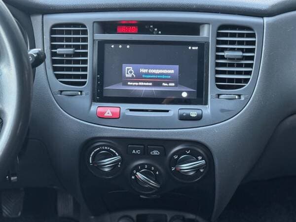 Kia Rio 2010 — Миниатюра 7