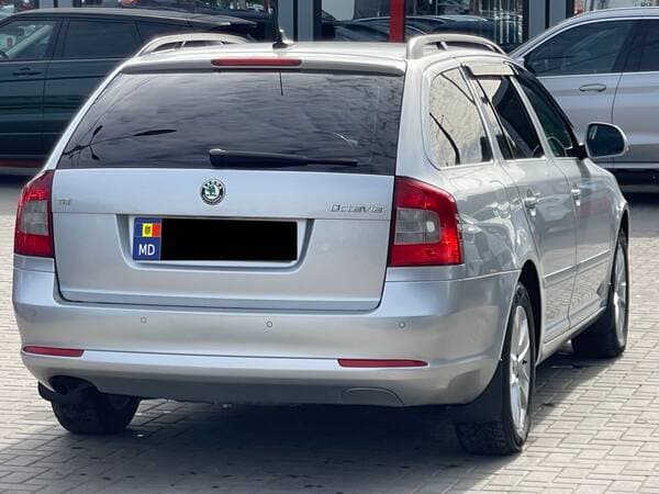 Skoda Octavia 2010 — Миниатюра 4