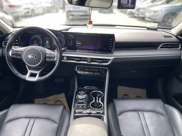 2021 Kia K5 — Miniatură 9