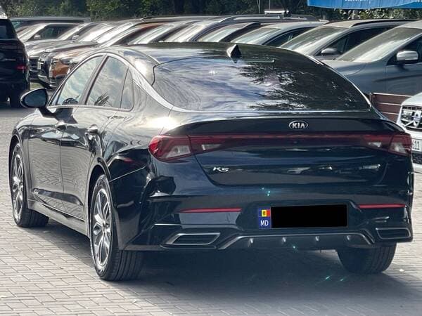 2021 Kia K5 — Miniatură 4