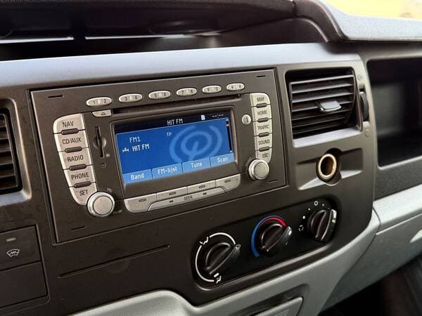 2012 Ford Transit — Miniatură 8