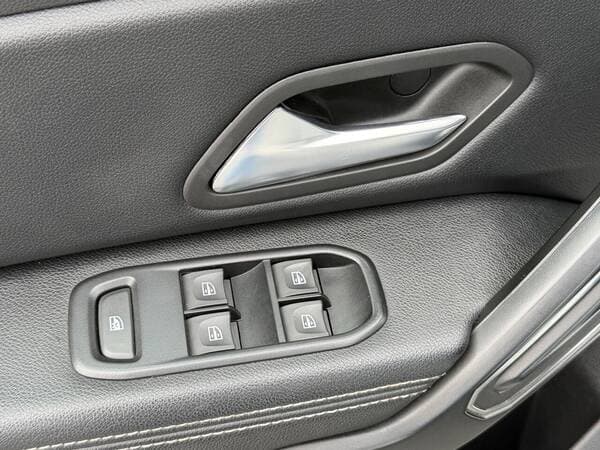 Dacia Duster 2022 — Миниатюра 13