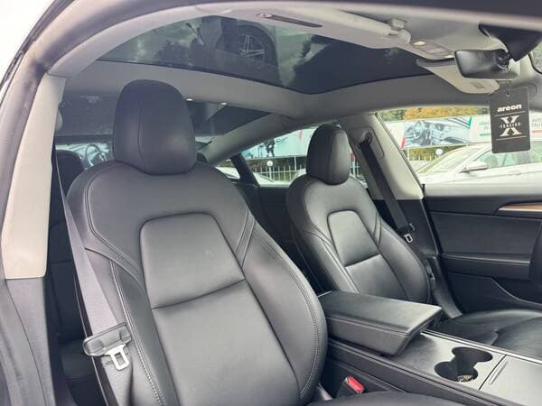 Tesla Model 3 2021 — Миниатюра 8