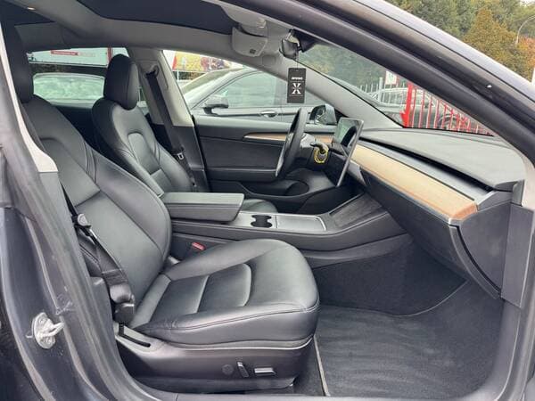 Tesla Model 3 2021 — Миниатюра 7
