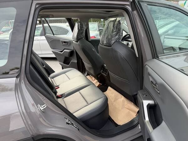 2026 Toyota Rav-4 — Miniatură 18