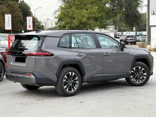 2026 Toyota Rav-4 — Miniatură 4