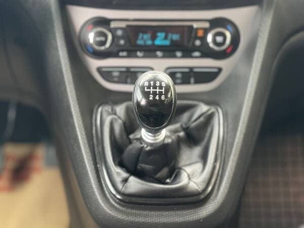 Ford Tourneo 2017 — Миниатюра 10